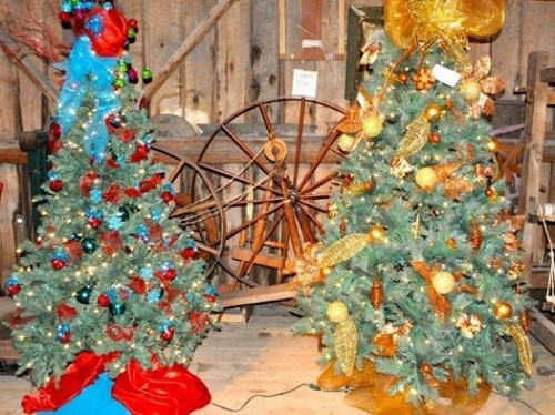 Bethany.Ontario.Blog.Festival.Of.Trees.2